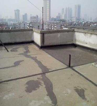 梓潼漏水维修 楼顶漏水是什么原因，楼顶漏水维修方法是什么?